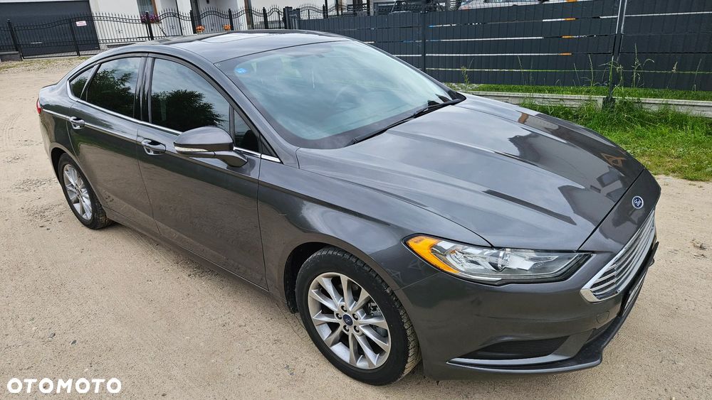 Ford Fusion - 24