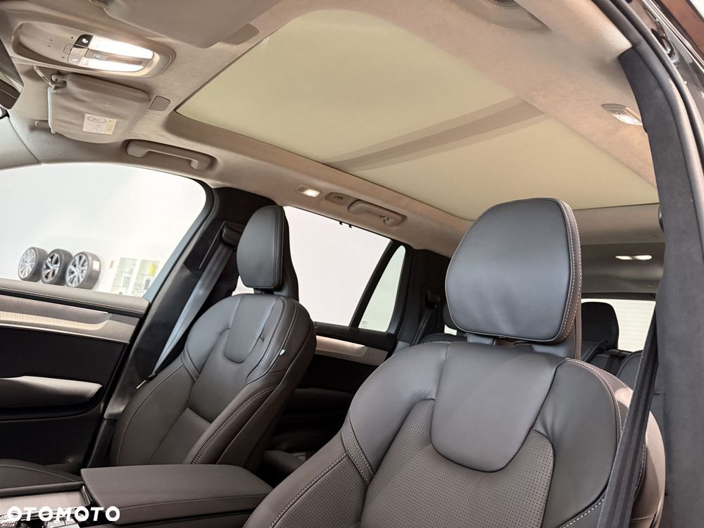 Volvo XC 90 - 11