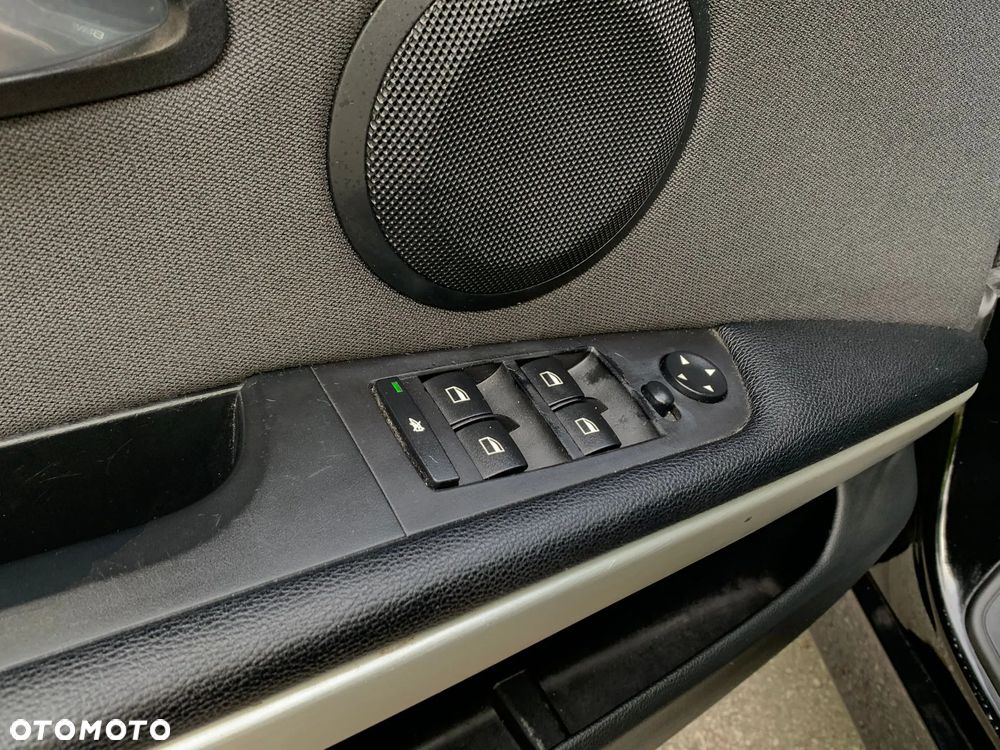 BMW Seria 3 318i - 14