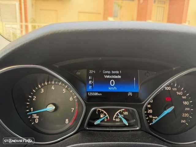 Ford Focus SW 1.0 SCTi Titanium - 31