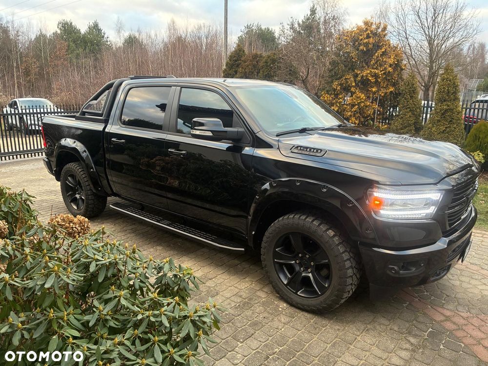 RAM 1500 5.7 Crew Cab Shortbed Bighorn Black - 1