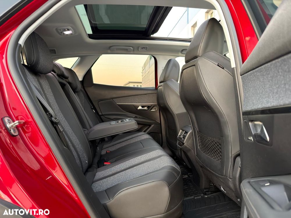 Peugeot 3008 PHEV EAT8 Allure - 8