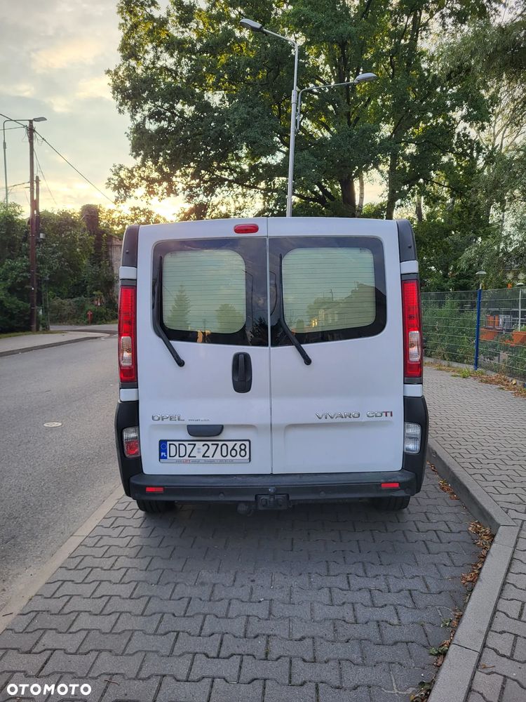 Opel Vivaro - 8