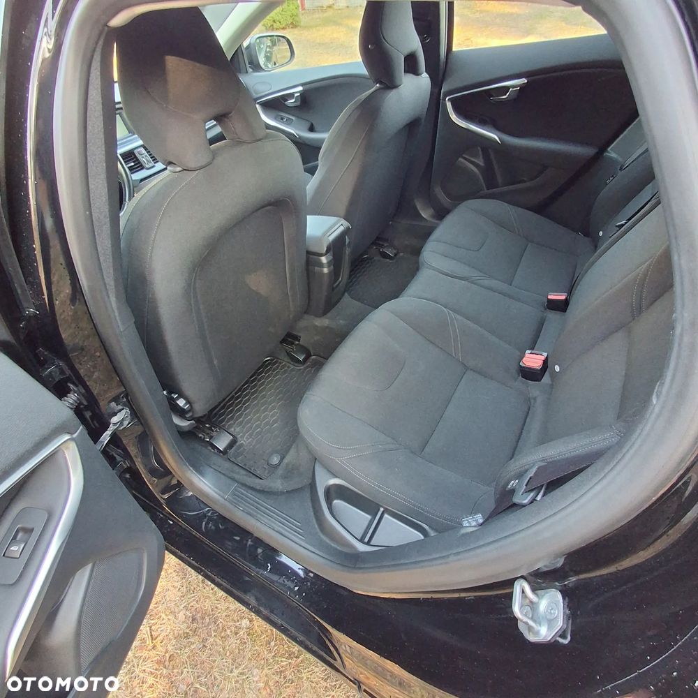 Volvo V40 D2 - 19