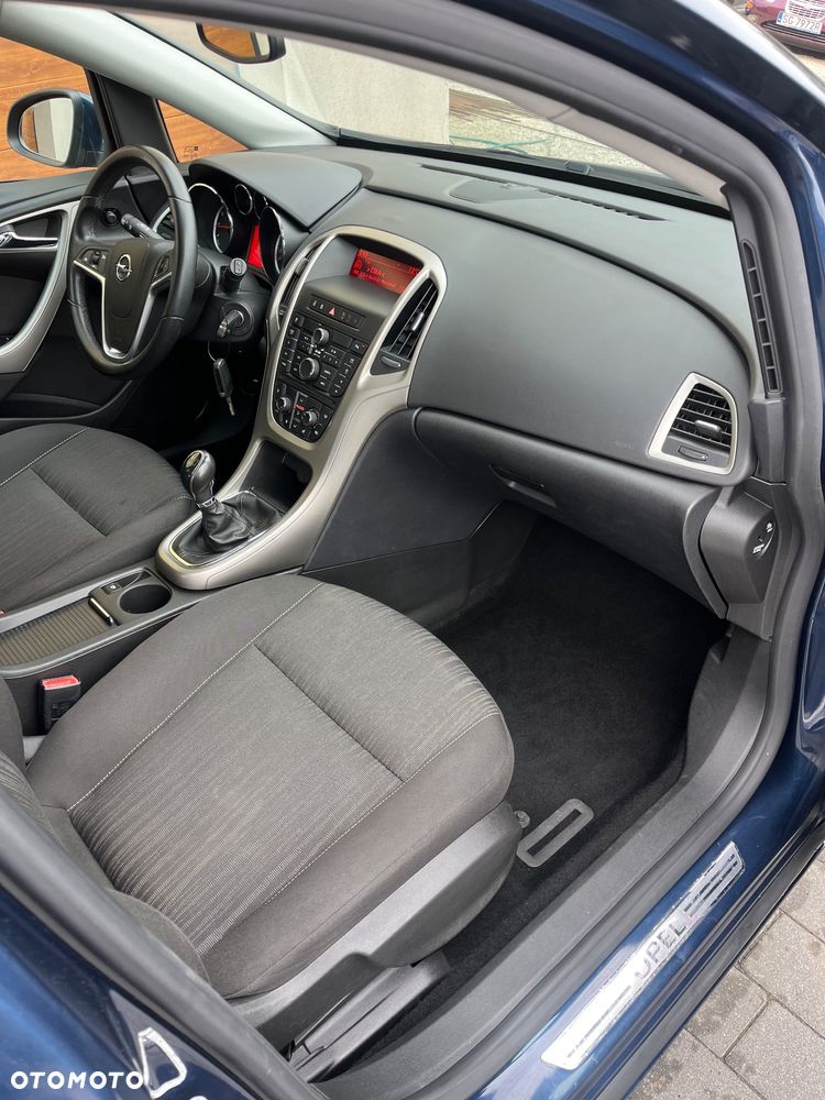 Opel Astra - 9