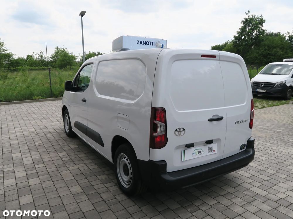 Toyota Proace City - 4