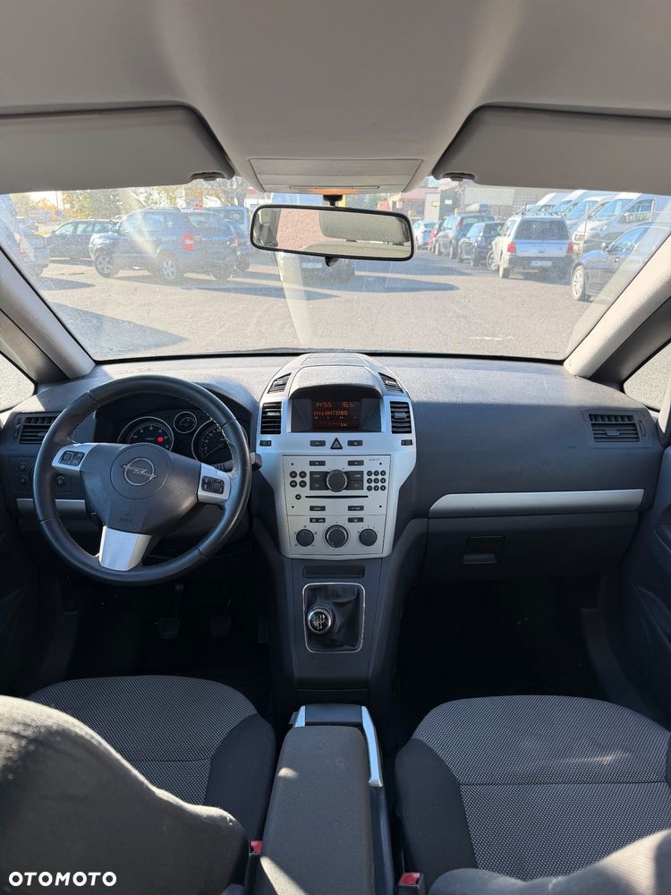 Opel Zafira - 20