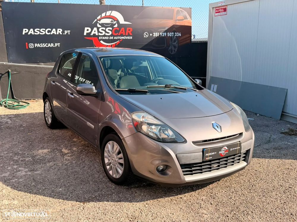 Renault Clio 1.2 16V Authentique - 2