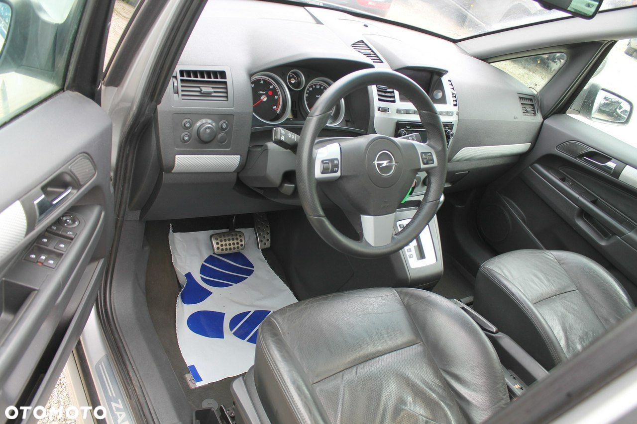 Opel Zafira - 13