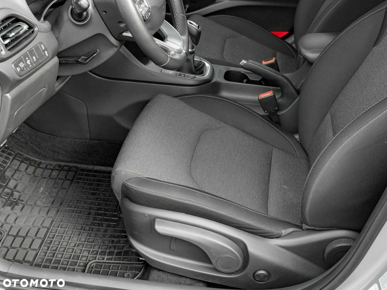 Hyundai i30 1.5 DPI Smart - 14