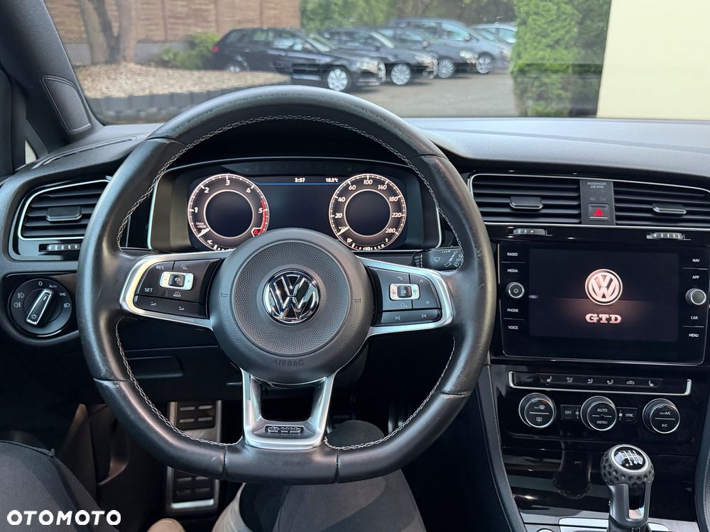 Volkswagen Golf GTD (BlueMotion Technology) - 12