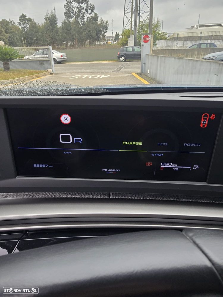 Peugeot 3008 1.2 Hybrid Allure Pack e-DCS6 - 8