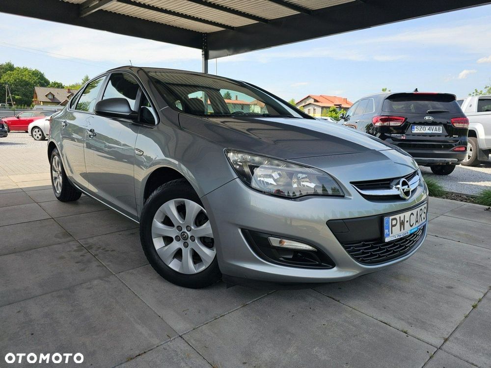 Opel Astra - 2