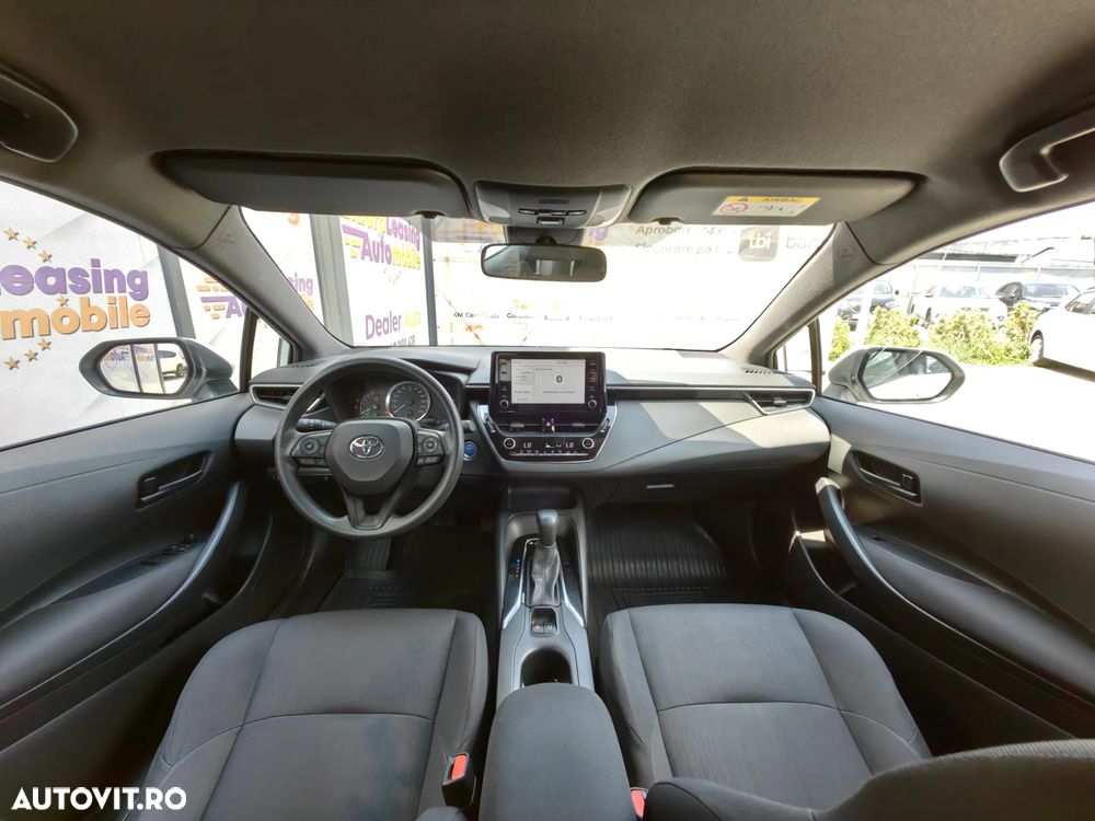 Toyota Corolla 1.8 HSD Business - 8