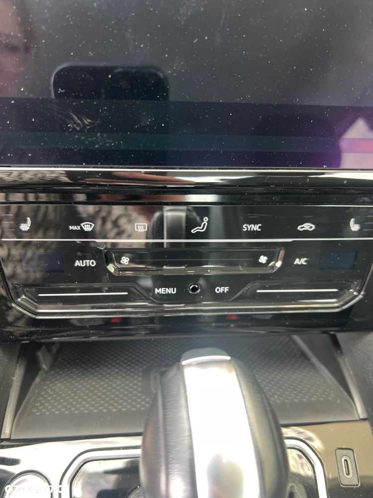 Volkswagen Passat - 22