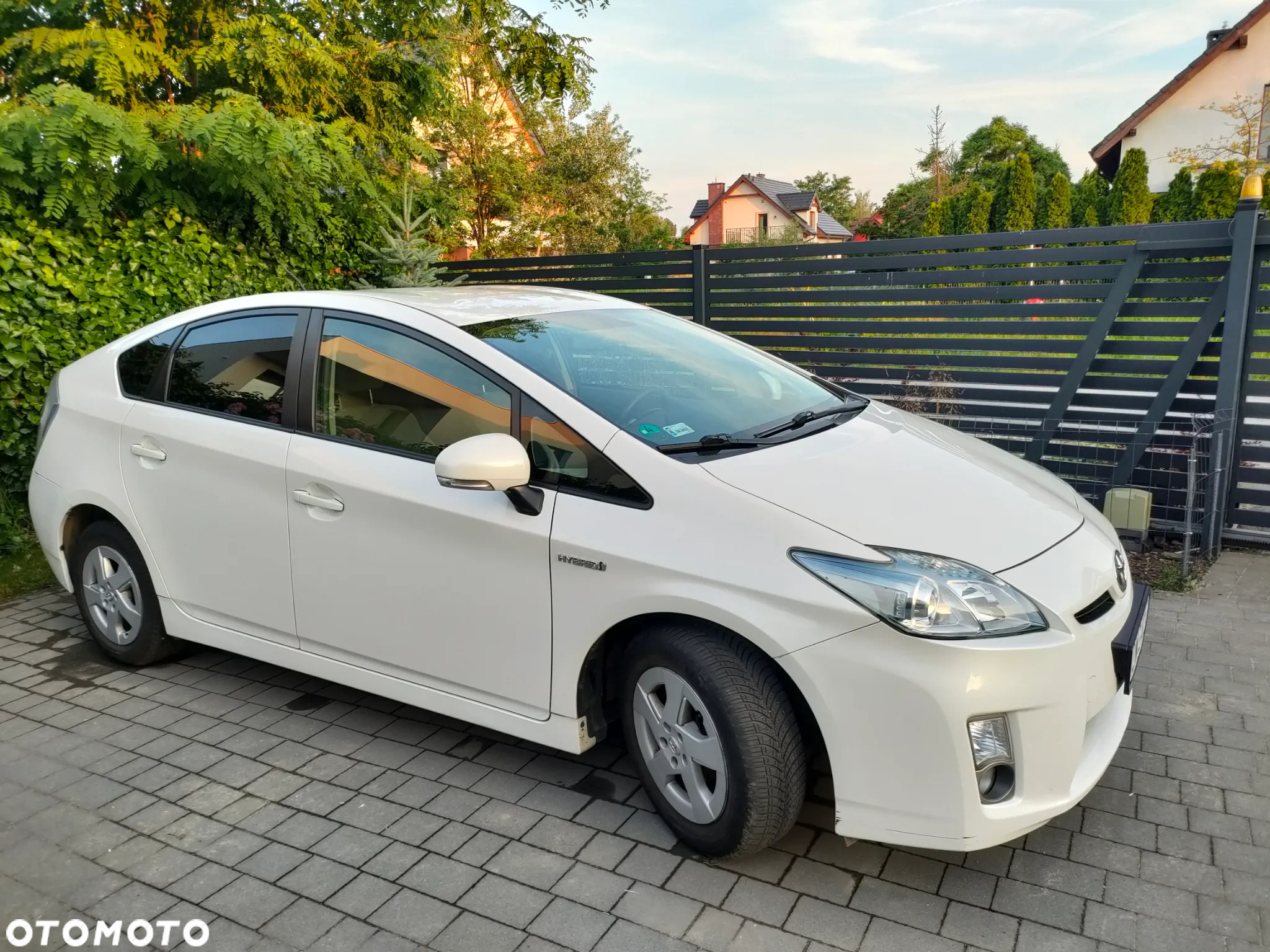 Toyota Prius 1.8 HSD Active - 26