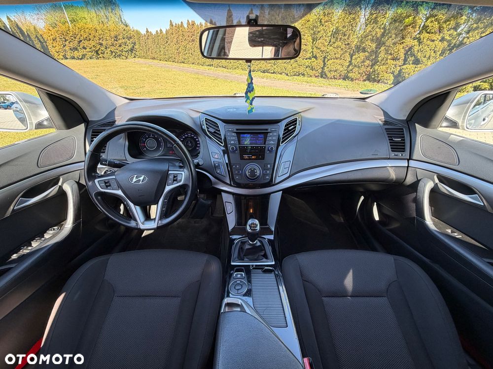 Hyundai i40 Kombi 1.6 Trend - 19