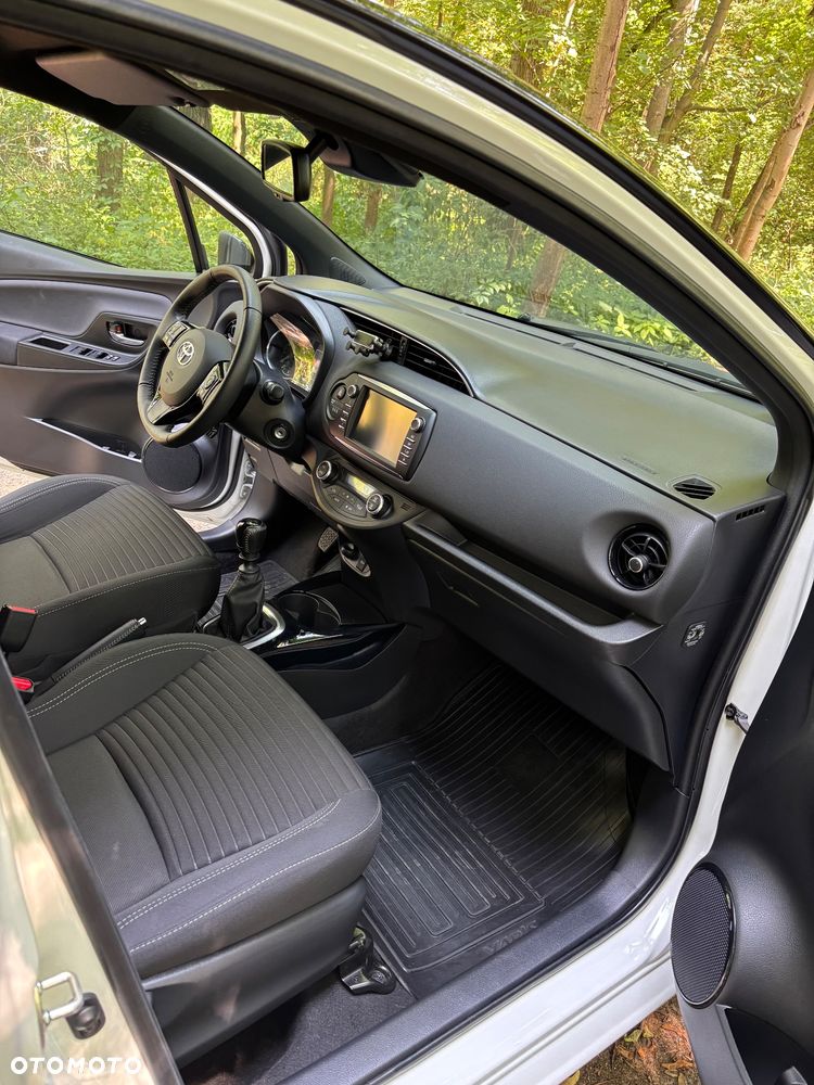 Toyota Yaris 1.5 Selection - 17