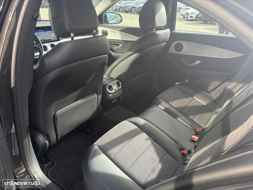 Mercedes-Benz E 300 de Avantgarde - 14