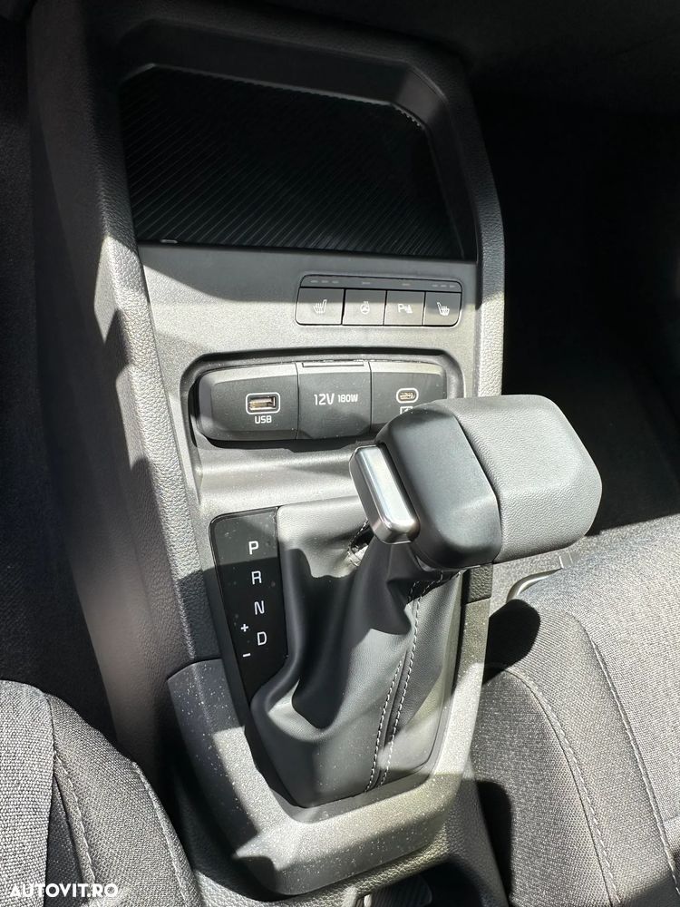 Kia Stonic 1.0 T-GDI 7DCT MHEV Urban - 13