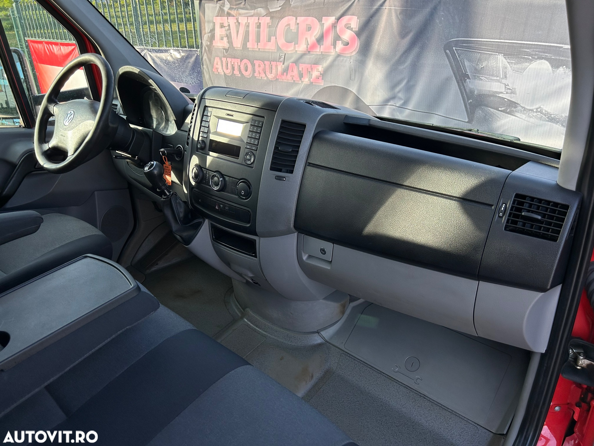 Volkswagen Crafter DOKA 7 LOCURI - 13