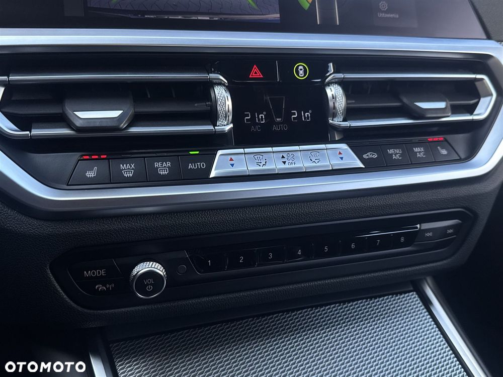 BMW Seria 3 - 16