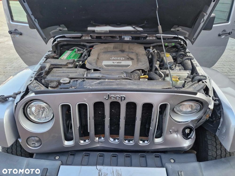 Jeep Wrangler Unlimited Hard-Top 3.6 Automatik Sahara - 17