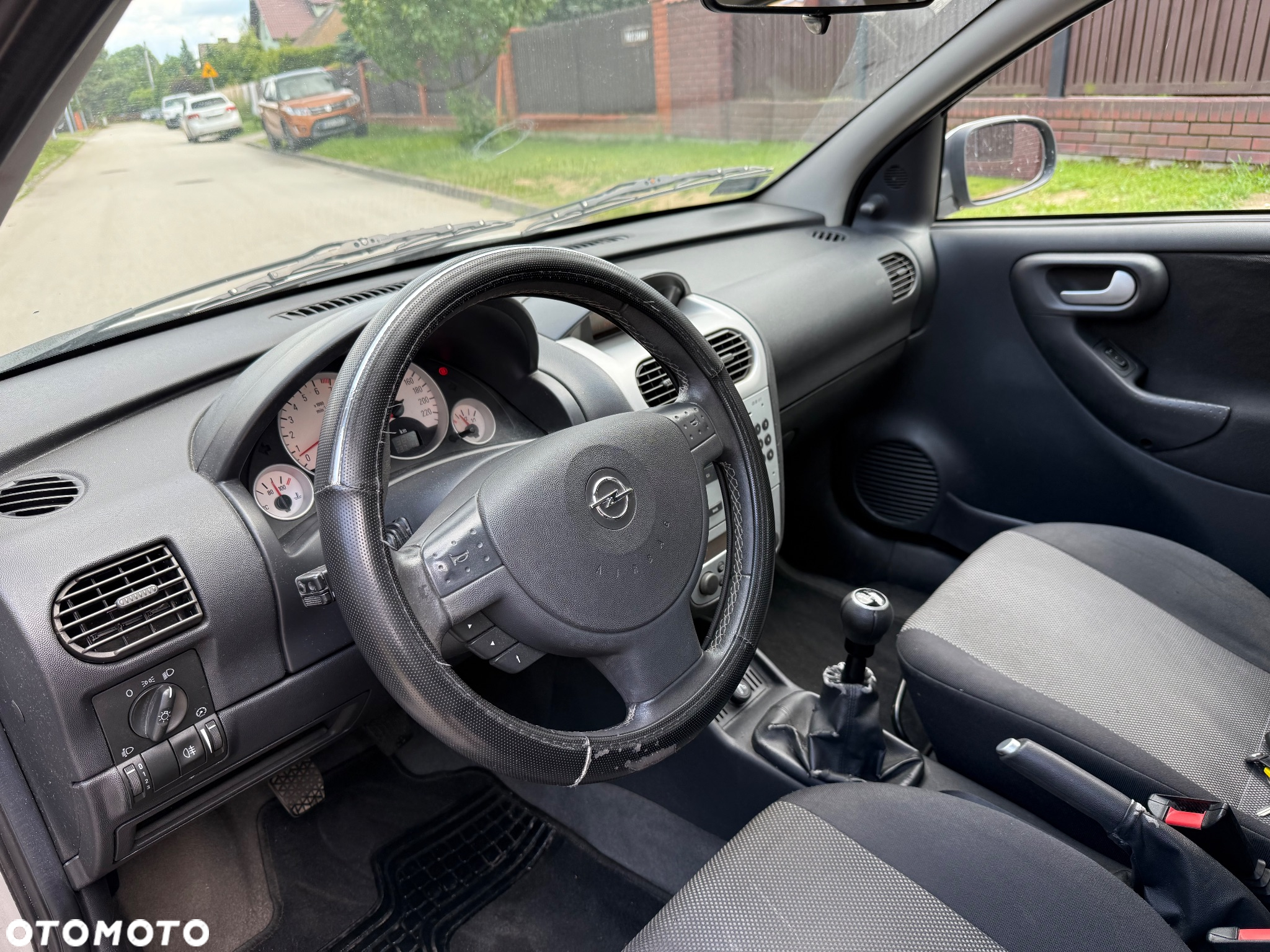 Opel Corsa 1.2 16V Cosmo - 5
