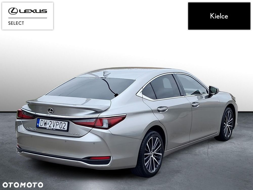 Lexus ES 300h Business Edition - 6