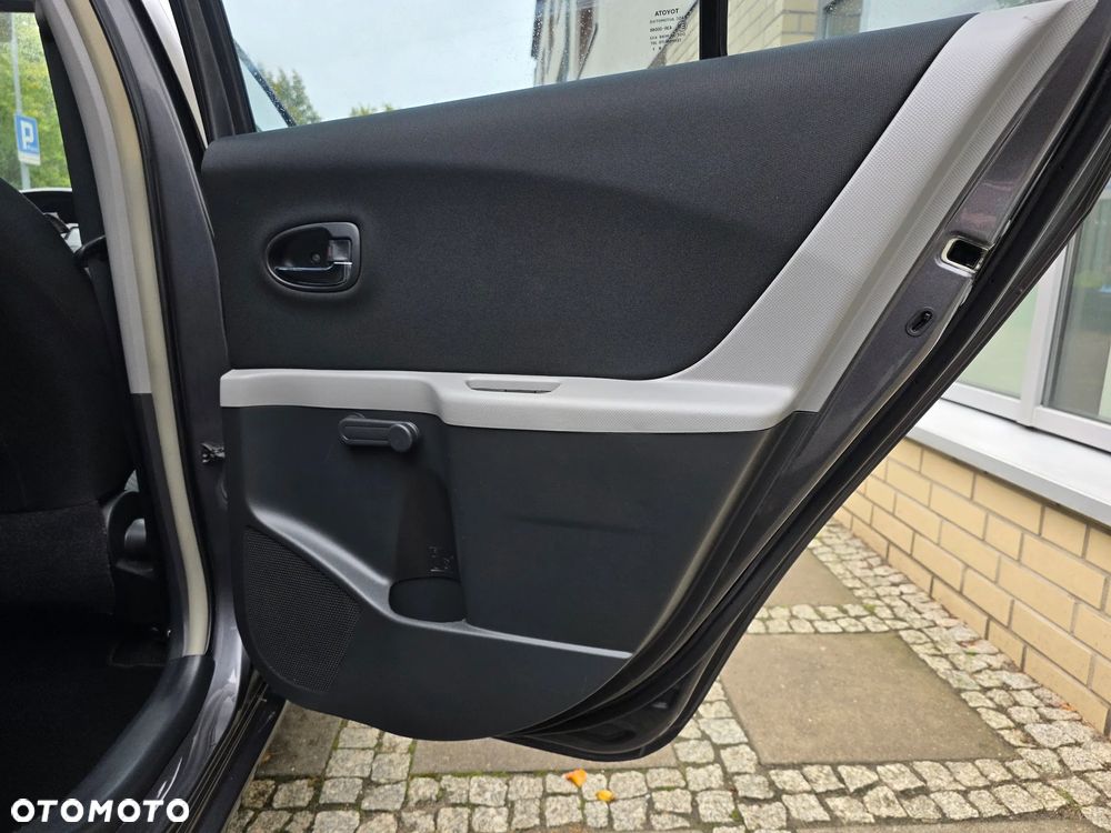 Toyota Yaris - 20
