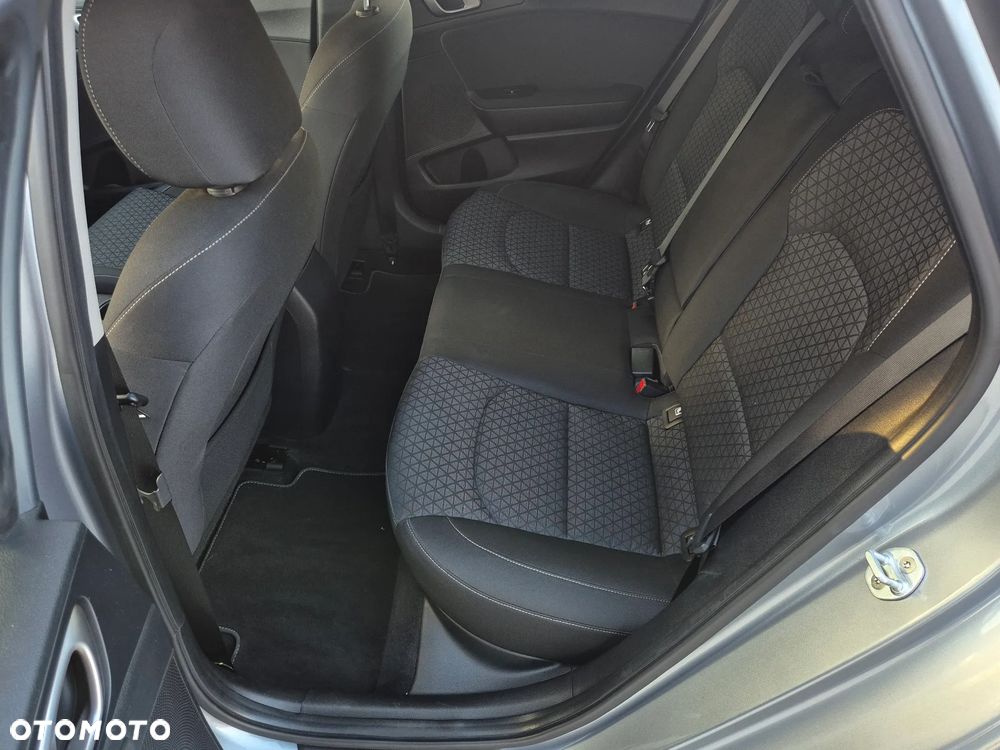 Kia Ceed 1.4 T-GDI DCT OPF Vision - 22