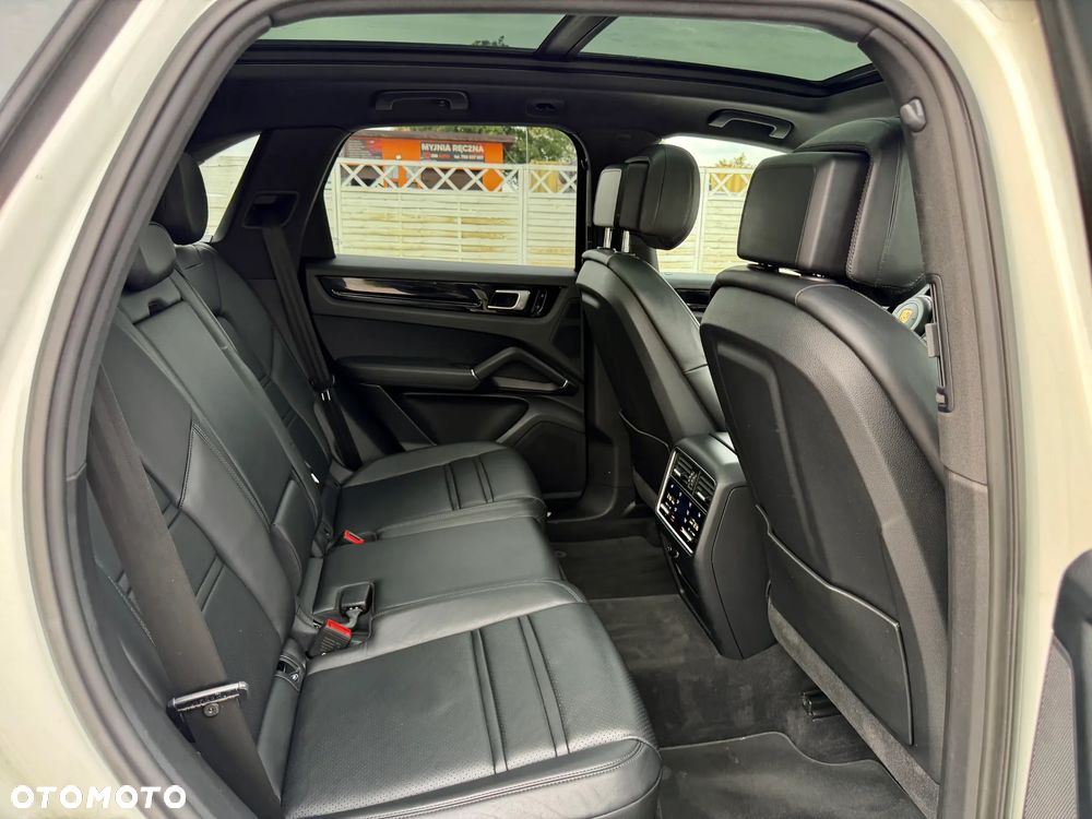 Porsche Cayenne Tiptronic S - 22
