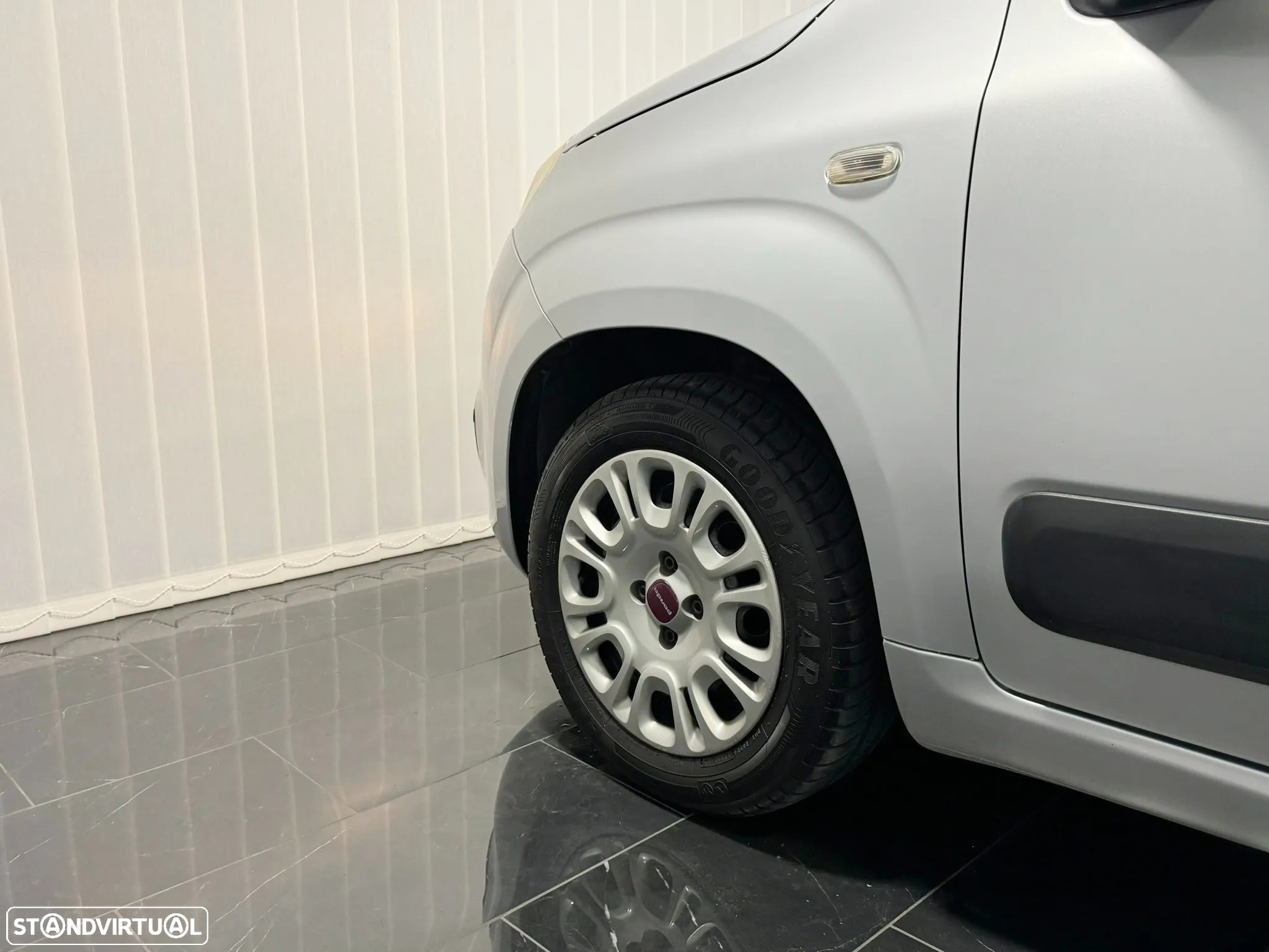 Fiat Panda 1.2 Lounge GPL - 12