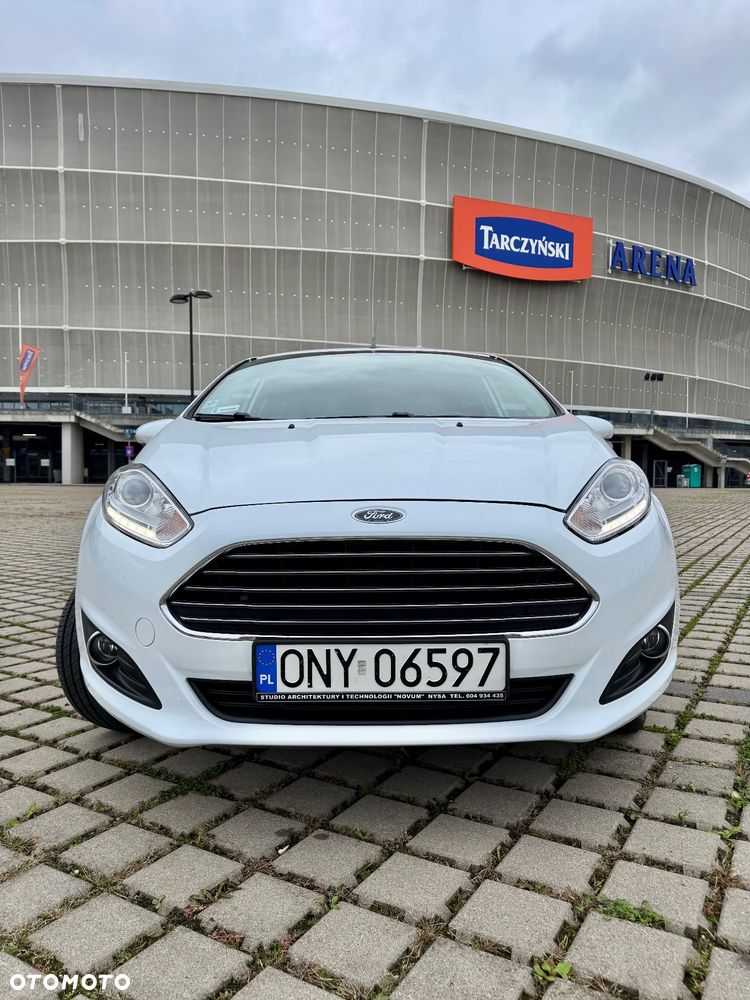 Ford Fiesta - 28