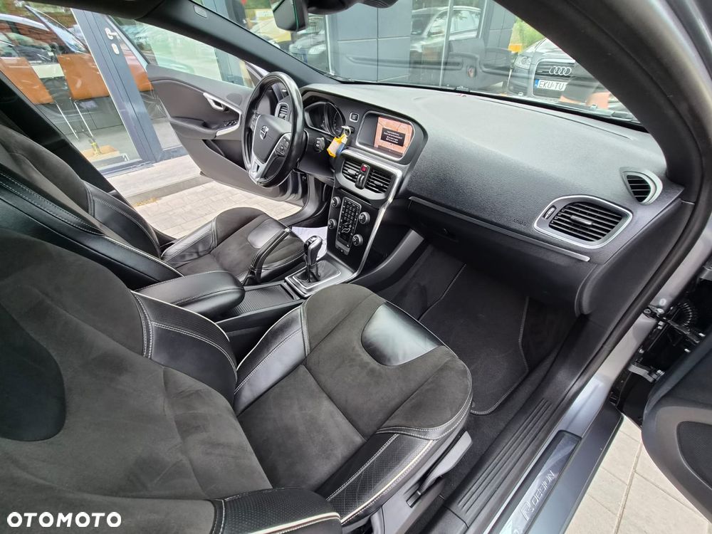 Volvo V40 D2 Kinetic - 17