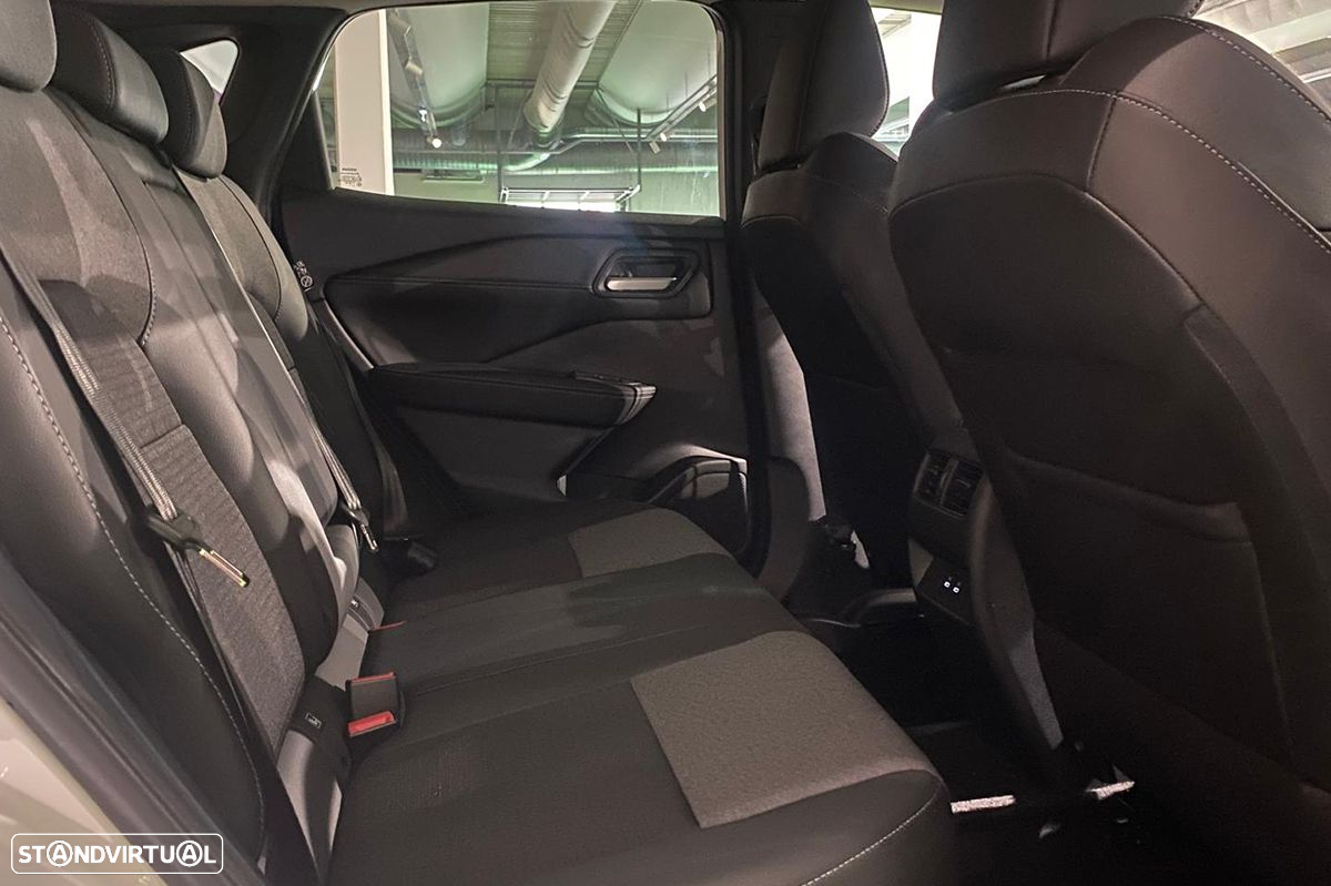 Nissan Qashqai 1.3 DIG-T N-Connecta LED Xtronic - 14