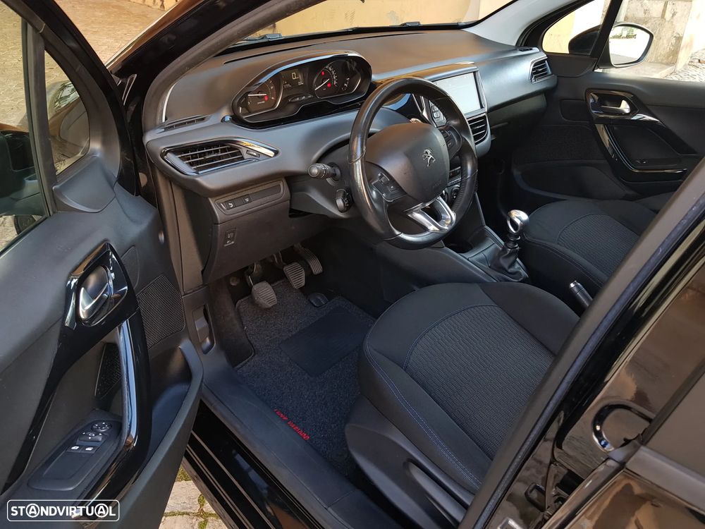 Peugeot 208 1.5 BlueHDi Signature - 13