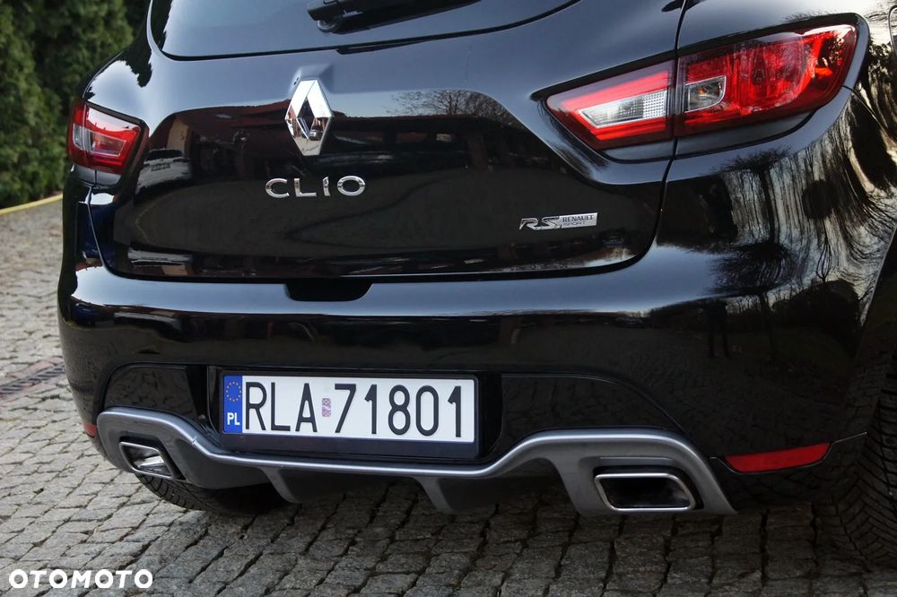 Renault Clio TCe 220 EDC R.S Trophy - 13
