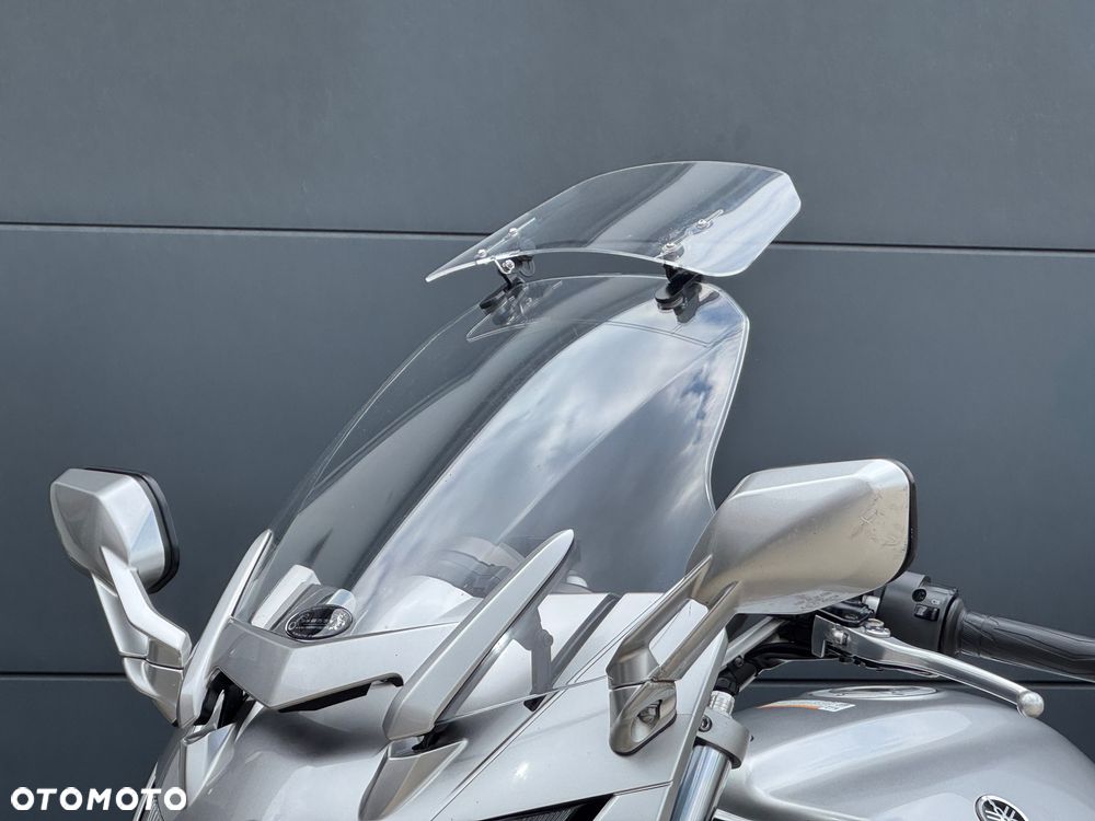 Yamaha FJR - 20