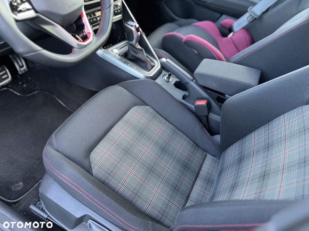 Volkswagen Polo - 9