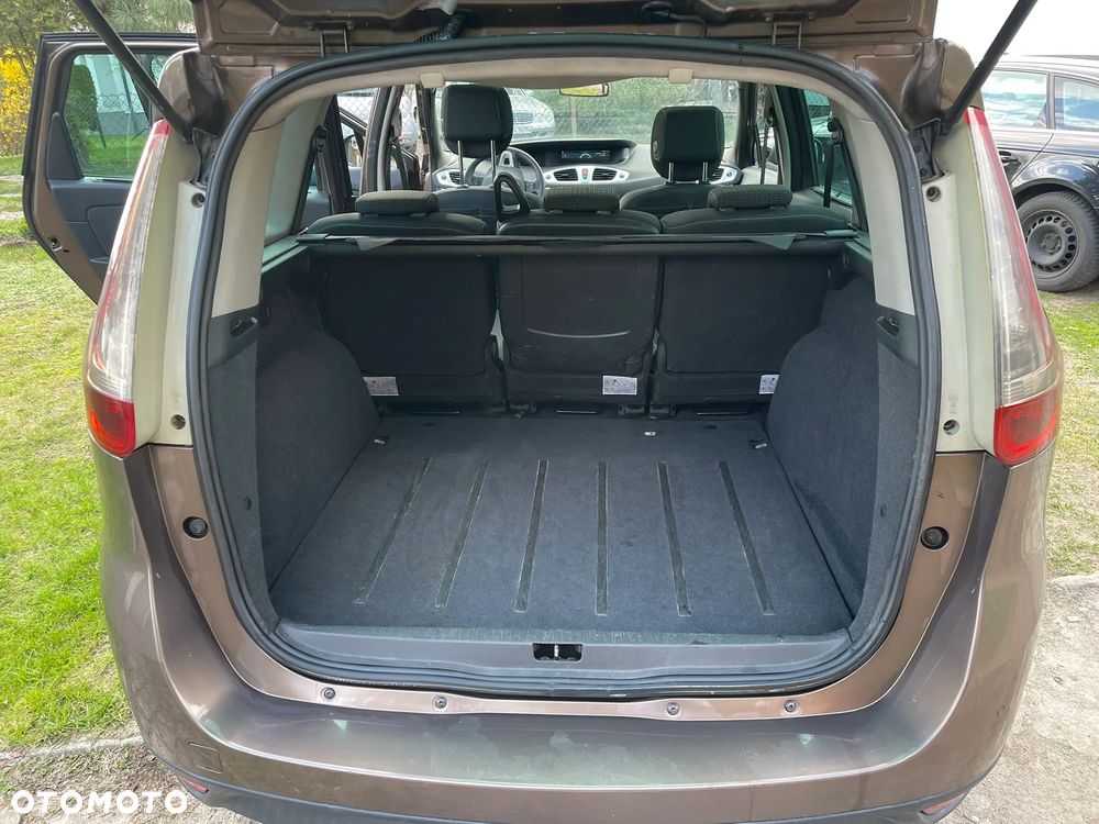 Renault Scenic 1.5 dCi Authentique - 8