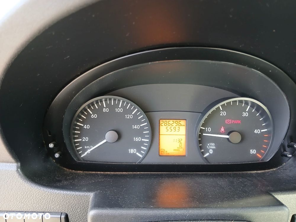 Mercedes-Benz Sprinter - 17