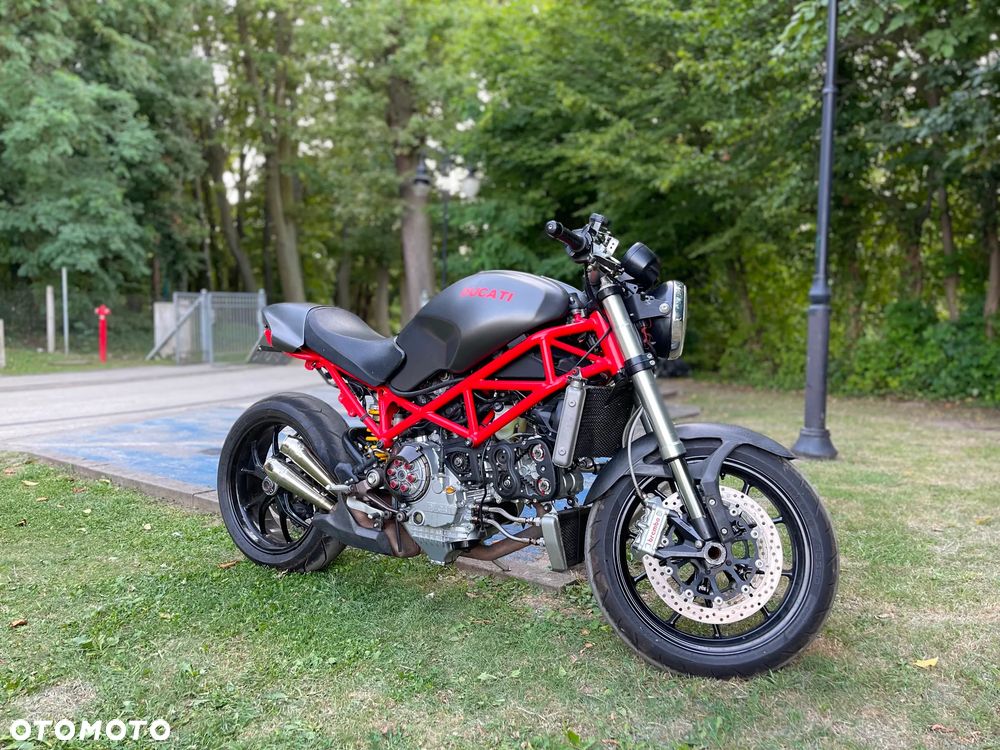 Ducati Monster - 4