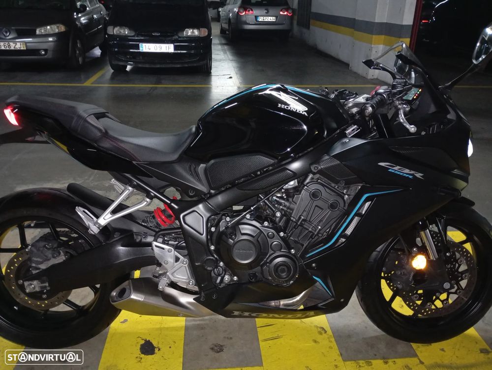 Honda CBR Black - 2