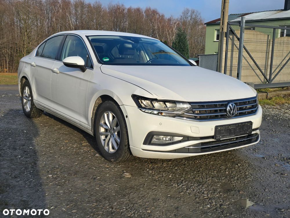 Volkswagen Passat 2.0 TDI (BlueMotion Technology) Comfortline - 3