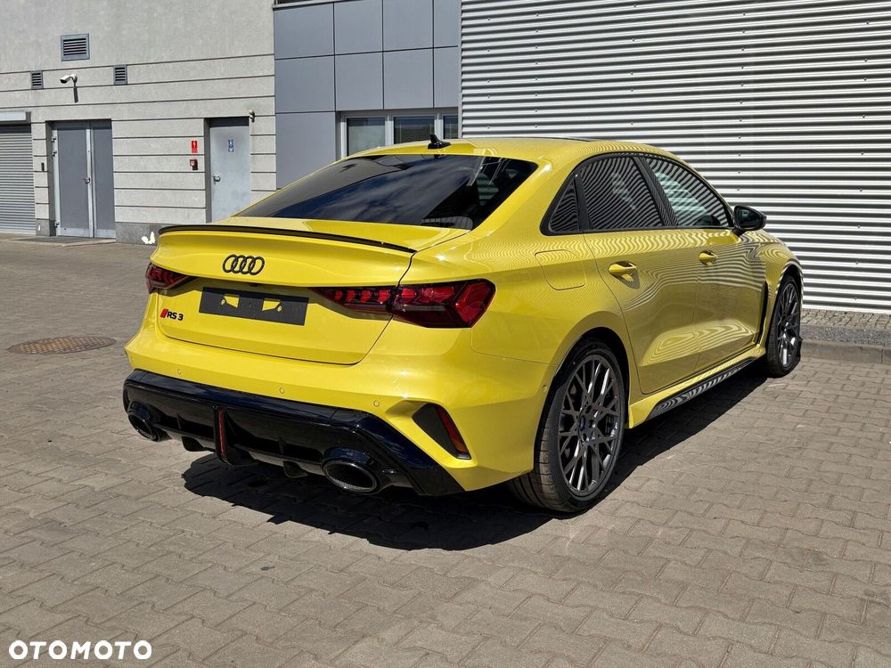 Audi RS3 Limousine - 9