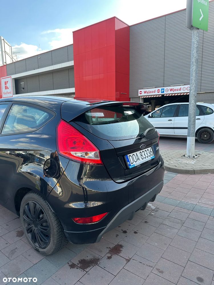 Ford Fiesta 1.4 Champions Edition - 12