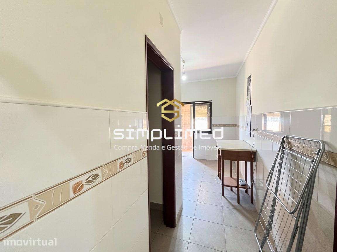 Apartamento T2 para recuperação total. - Grande imagem: 4/17