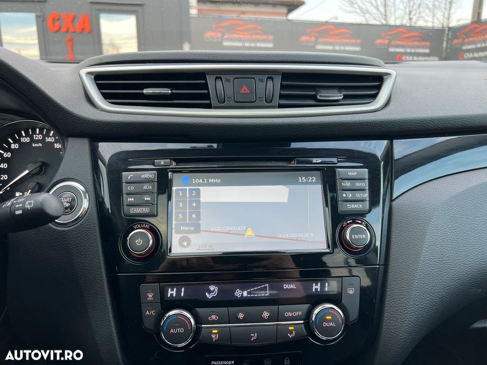 Nissan Qashqai 1.6 DCI Xtronic N-Connecta - 20