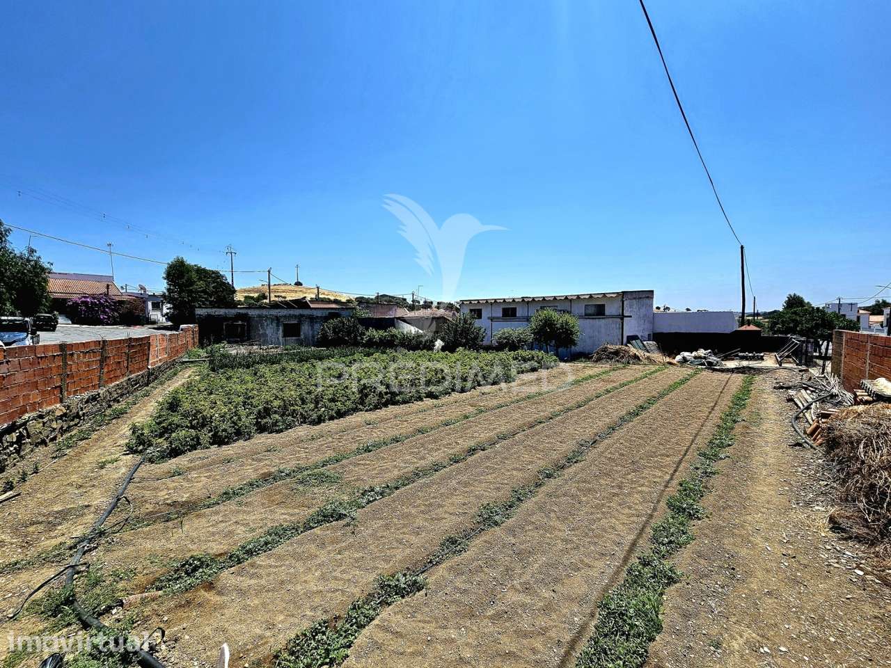 Moradia T4 com Armazém e terreno - Grande imagem: 2/32